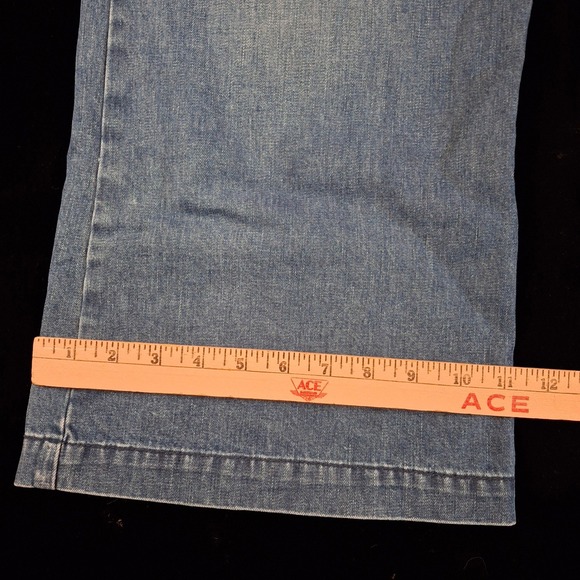 GAP Capri Jeans Women's Size 16 Medium Wash Wide Leg Cropped Denim - Picture 3 of 7